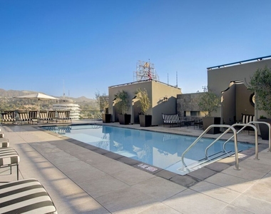 1645 N Vine Street - Photo Thumbnail 48