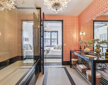 1645 N Vine Street - Photo Thumbnail 29