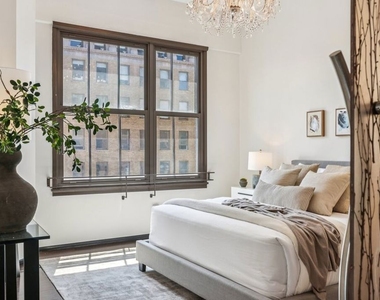 1645 N Vine Street - Photo Thumbnail 21