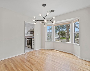 8348 Reading Avenue - Photo Thumbnail 9