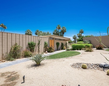 72915 El Paseo - Photo Thumbnail 10
