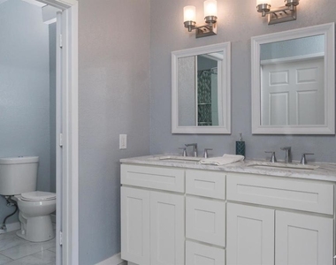 42655 Delhi Place - Photo Thumbnail 25