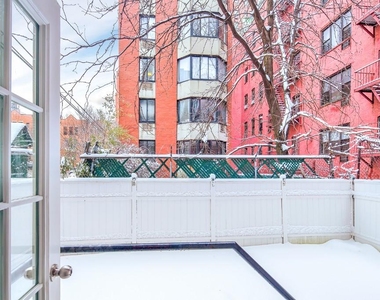 W 103rd St - Photo Thumbnail 9
