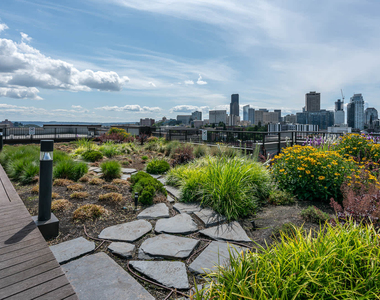 1408 E Union St - Photo Thumbnail 22