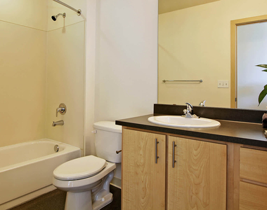 1408 E Union St - Photo Thumbnail 14