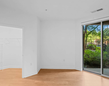 1800 N. Oak St. - Photo Thumbnail 128