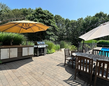 18 Mountain Laurel Lane - Photo Thumbnail 16