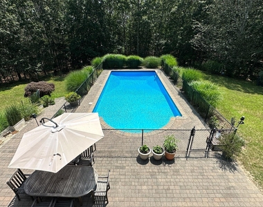 18 Mountain Laurel Lane - Photo Thumbnail 14