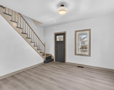 62 Poplar Street - Photo Thumbnail 10