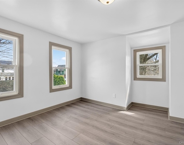 62 Poplar Street - Photo Thumbnail 29