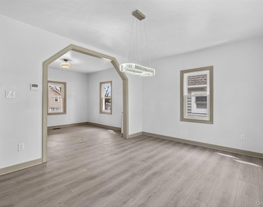 62 Poplar Street - Photo Thumbnail 13