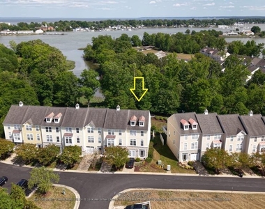 701 Monroe Point - Photo Thumbnail 18