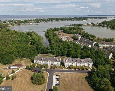 701 Monroe Point - Photo Thumbnail 19