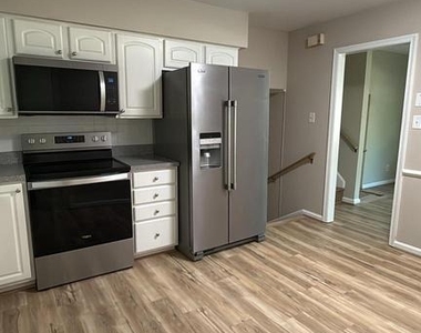 521 Laurel Avenue - Photo Thumbnail 1