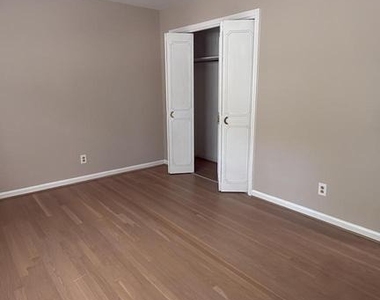 521 Laurel Avenue - Photo Thumbnail 7