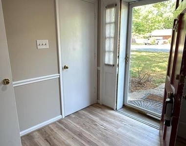 521 Laurel Avenue - Photo Thumbnail 11