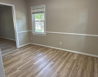 521 Laurel Avenue - Photo Thumbnail 2