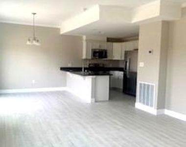 170 Settlers Way - Photo Thumbnail 9