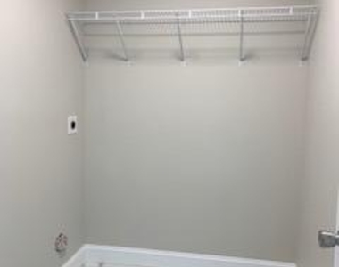 170 Settlers Way - Photo Thumbnail 17