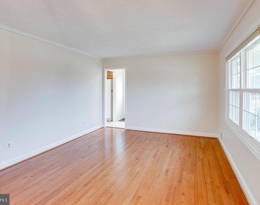 9552 Birmingham Drive - Photo Thumbnail 7