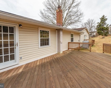 9552 Birmingham Drive - Photo Thumbnail 13