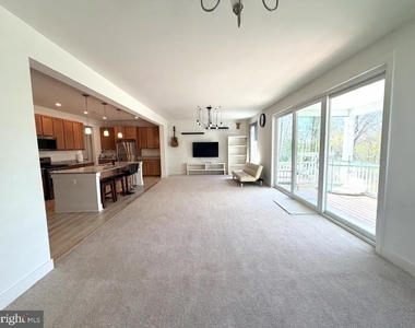 1530 Sandpiper Bay Loop - Photo Thumbnail 1