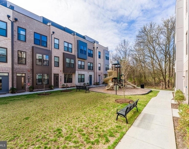 12742 Verdant Way - Photo Thumbnail 52