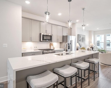 12742 Verdant Way - Photo Thumbnail 20