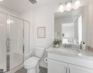 12742 Verdant Way - Photo Thumbnail 45