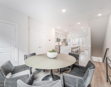 12742 Verdant Way - Photo Thumbnail 6