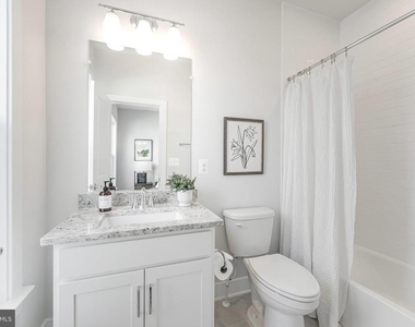 12742 Verdant Way - Photo Thumbnail 29