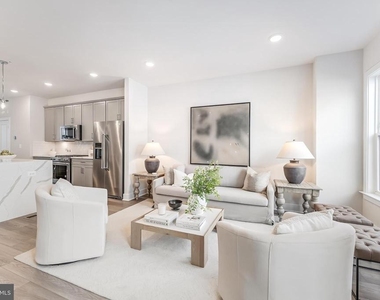 12742 Verdant Way - Photo Thumbnail 11