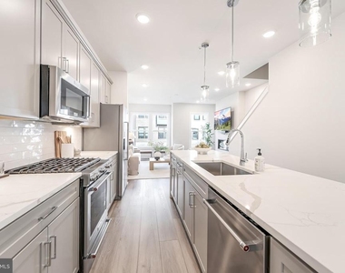 12742 Verdant Way - Photo Thumbnail 17