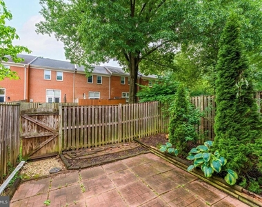 2331 Harleyford Court - Photo Thumbnail 39