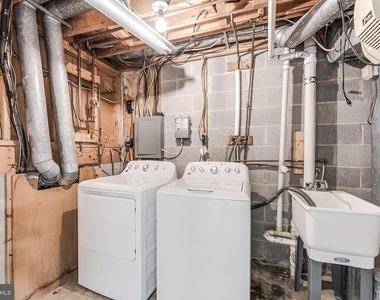 2331 Harleyford Court - Photo Thumbnail 35