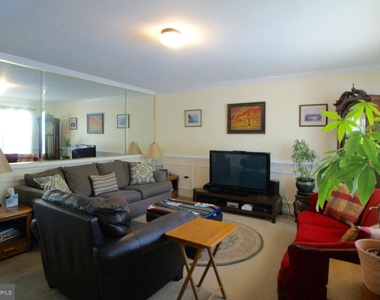 104 Eastside Ln - Photo Thumbnail 1