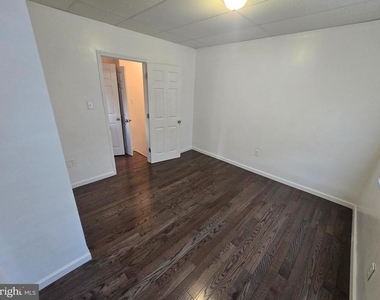 712 S Randolph Street - Photo Thumbnail 11