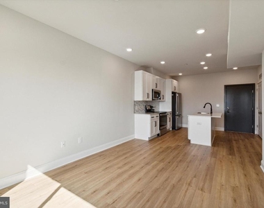 2143 E Lehigh Avenue - Photo Thumbnail 13