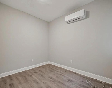 1236 W Airdrie Street - Photo Thumbnail 4