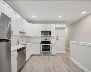 1236 W Airdrie Street - Photo Thumbnail 2