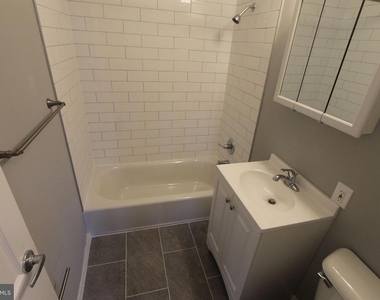 700 W Walnut Lane - Photo Thumbnail 4