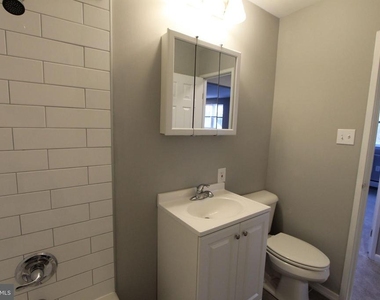 700 W Walnut Lane - Photo Thumbnail 21