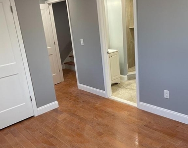 2615 Latona Street - Photo Thumbnail 14