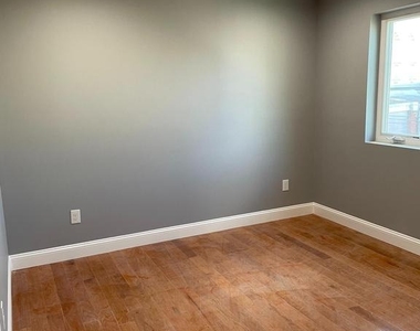 2615 Latona Street - Photo Thumbnail 17
