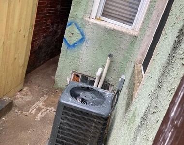 2060 E Orleans Street - Photo Thumbnail 8