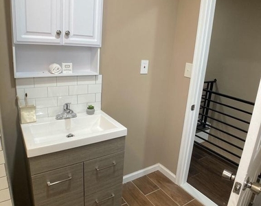 2060 E Orleans Street - Photo Thumbnail 24