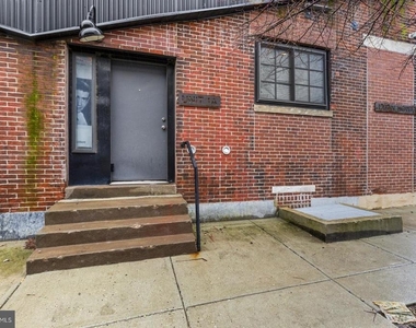 1737 N Howard Street - Photo Thumbnail 9