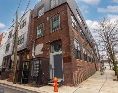 1737 N Howard Street - Photo Thumbnail 10