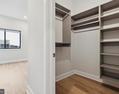 2143 E Lehigh Avenue - Photo Thumbnail 9