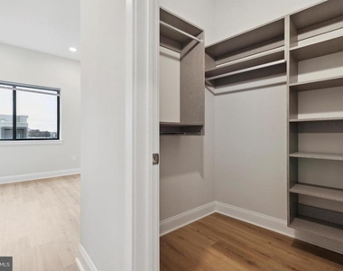 2143 E Lehigh Avenue - Photo Thumbnail 13